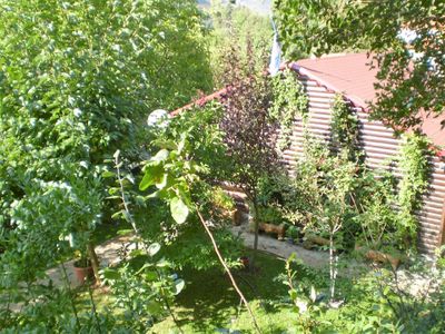 Außenansicht des Gebäudes. Unser Garten