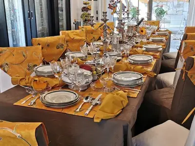 Tisch fur 12 Personen 