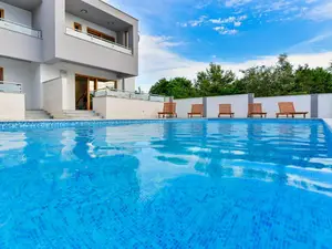Ferienhaus für 10 Personen (400 m²) in Zaton (Zadar)