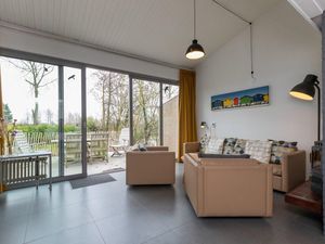 23587829-Ferienhaus-6--300x225-2