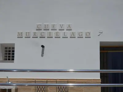 Außenansicht des Gebäudes