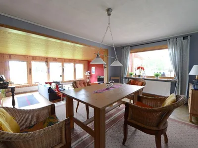 Wohnbereich. Esszimmer mit Wohnzimmer