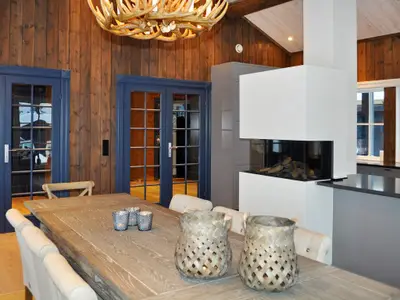 Indoor Indoor