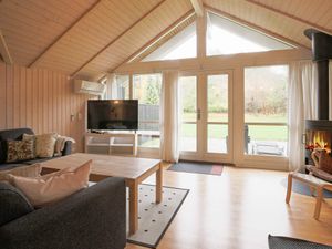 22783611-Ferienhaus-6--300x225-1