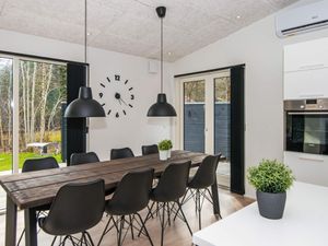 23083481-Ferienhaus-8--300x225-1