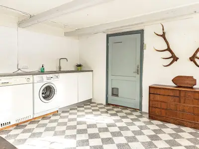 Indoor Indoor