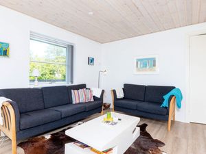 23468776-Ferienhaus-6--300x225-1