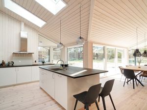 23582045-Ferienhaus-8--300x225-2