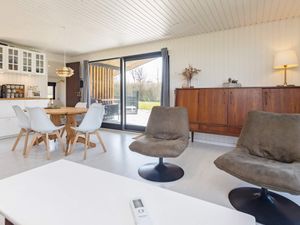 23647566-Ferienhaus-6--300x225-3