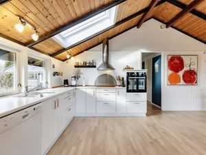 23916884-Ferienhaus-9--300x225-1