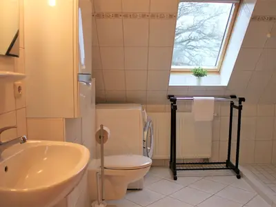 Bad mit Sauna, Waschmaschine, Dusche