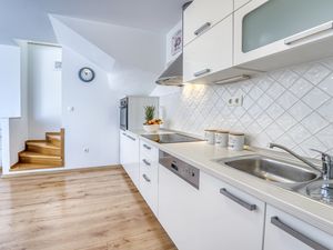 23917448-Ferienhaus-7--300x225-4