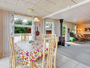 19312666-Ferienhaus-8--300x225-2