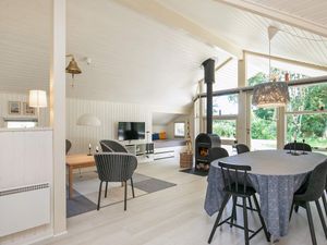 22019301-Ferienhaus-8--300x225-3