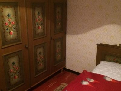 Gästezimmer mit zwei Einzelbetten