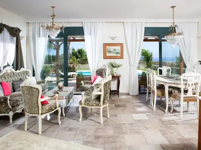 Wohnbereich. Villa Adoni Wohn esszimmer