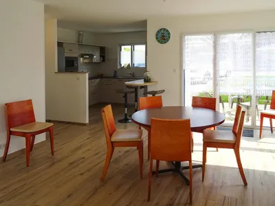 DiningRoom