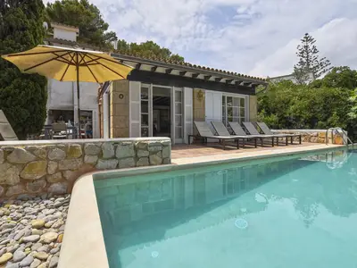 PoolOfHouse