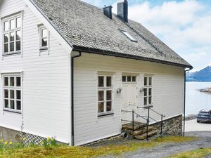 23453197-Ferienhaus-8--300x225-1