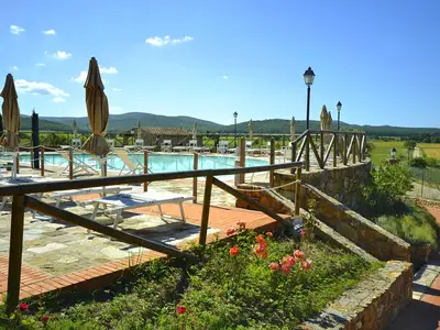 PoolOfHouse