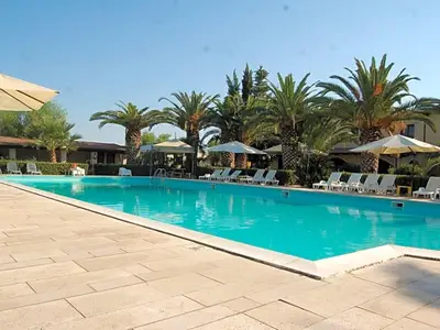 PoolOfHouse