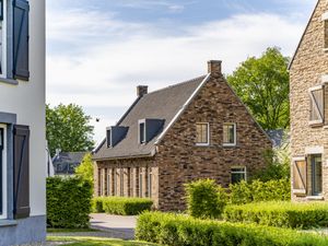 Außenseite Ferienhaus [Sommer]