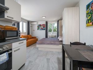 23947879-Ferienhaus-2--300x225-1