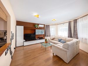 23731038-Ferienhaus-8--300x225-1