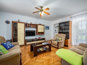 23731277-Ferienhaus-8--300x225-2