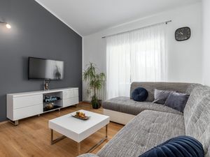 23724671-Ferienhaus-8--300x225-2