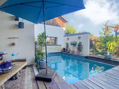 pool