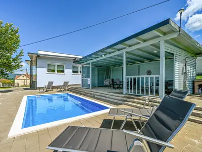 pool