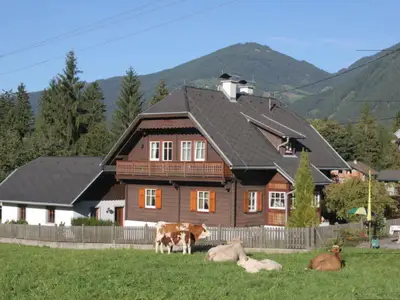 Außenseite Ferienhaus [Sommer]