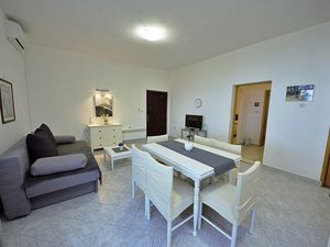 18511230-Ferienhaus-7--300x225-3