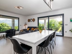 24014733-Ferienhaus-8--300x225-5