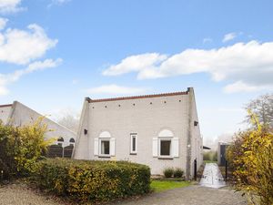 24015916-Ferienhaus-6--300x225-1