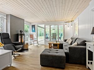 24016304-Ferienhaus-6--300x225-2