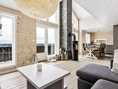 Indoor Indoor