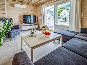 23752889-Ferienhaus-6--300x225-3