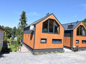 24025370-Ferienhaus-6--300x225-1