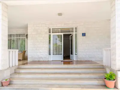 Ferienhaus für 8 Personen (150 m²) in Umljanović 10/10