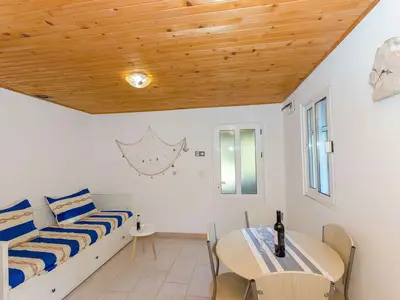 Ferienhaus für 4 Personen (36 m²) in Žrnovo 9/10