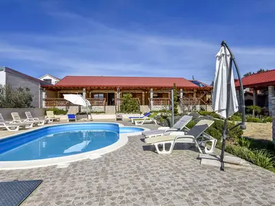 Ferienhaus für 16 Personen (360 m²) in Donja Jagodnja 7/10
