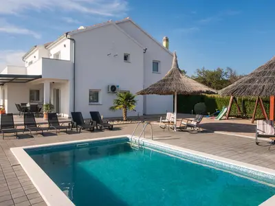 Ferienhaus für 9 Personen (300 m²) in Vrana 2/10