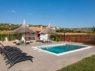 Ferienhaus für 9 Personen (300 m²) in Vrana 6/10