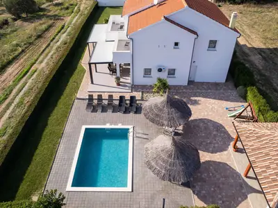 Ferienhaus für 9 Personen (300 m²) in Vrana 7/10