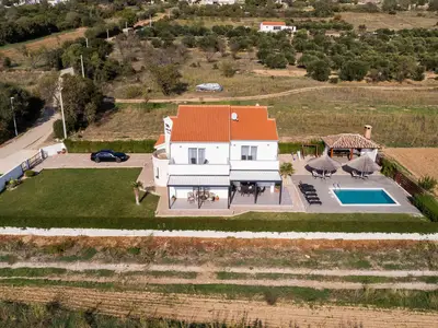 Ferienhaus für 9 Personen (300 m²) in Vrana 10/10