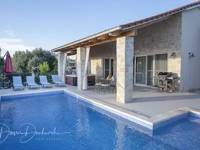 Ferienhaus für 6 Personen (120 m²) in Jakišnica 1/10