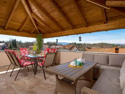 Ferienhaus für 10 Personen (300 m²) in Lipa 6/10
