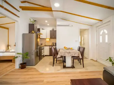 Ferienhaus für 7 Personen (90 m²) in Zadvarje 5/10